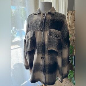Amaryllis Plaid Shacket Oversized‎ Button Front Jacket Size S